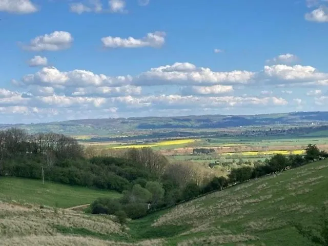 Beautiful Cotswold With Hot Tub Vakantiehuis