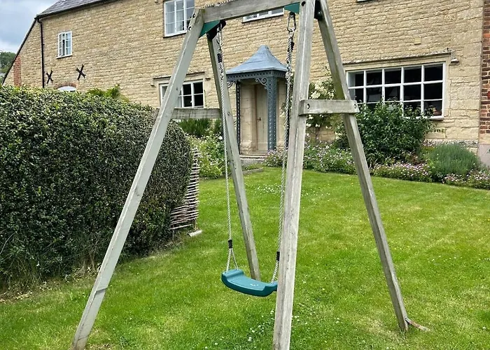 Vakantiehuis Beautiful Cotswold With Hot Tub Manchester