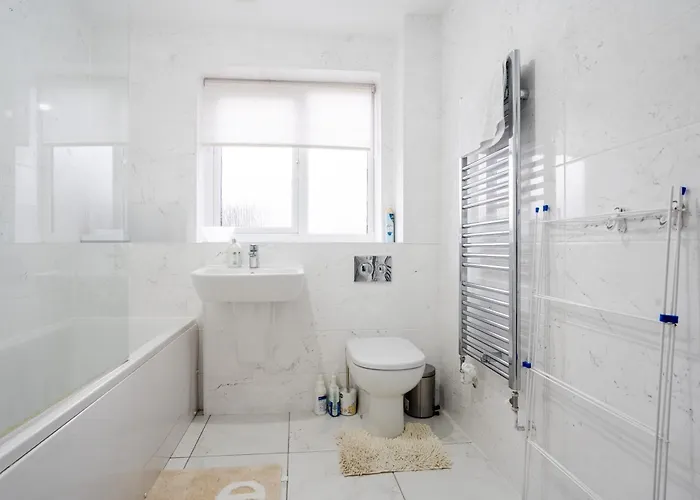 Luxury 5 Bed Near Etihad And Coop Live Manchester