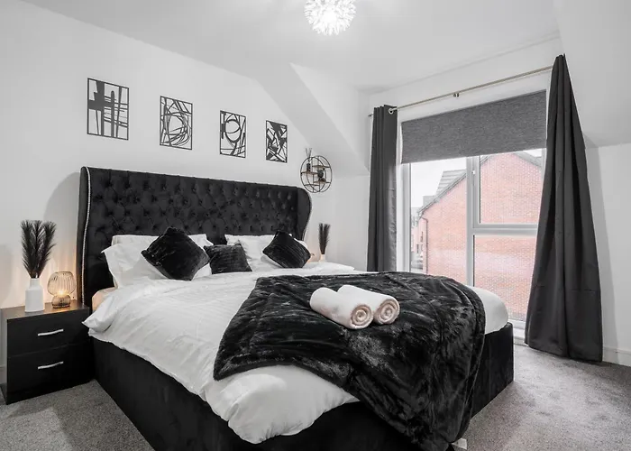 Luxury 5 Bed Near Etihad And Coop Live Manchester