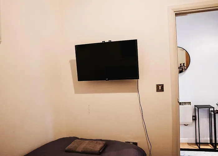 M1 - Blue Lagoon * Manchester