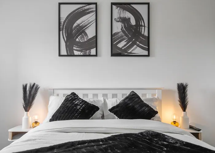 Prázdninový dům Luxury 5 Bed Near Etihad And Coop Live *