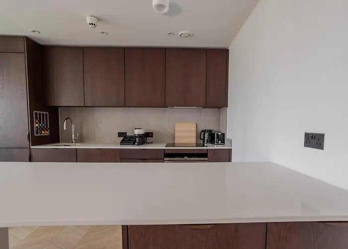 Midori 2br Views Manchester