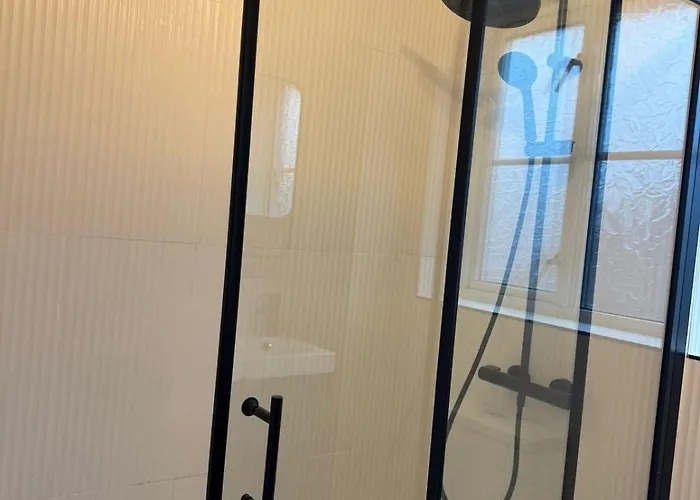 Stylish 5 Mins To Center Ferienhaus *