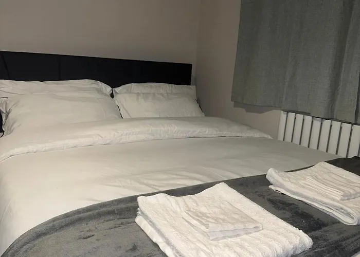 Stylish 5 Mins To Center Ferienhaus