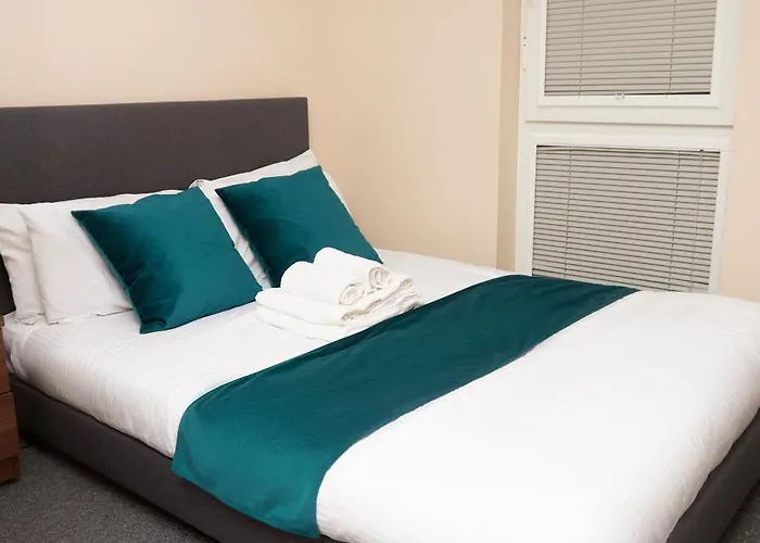 Deluxe And Cozy Two Bedroom With 1 Bathroom And Open Balcony Appartamento Manchester