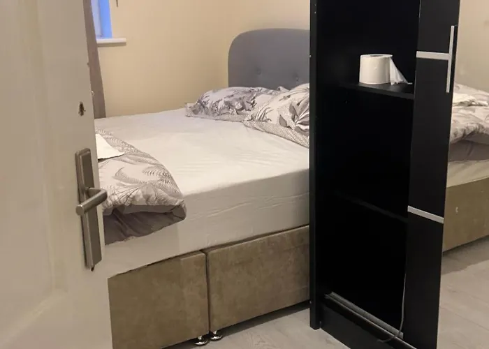 Komegloba Mega Daire Manchester