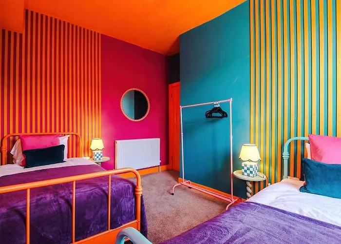 6-bed Funky Getaway Unique Vibes 맨체스터