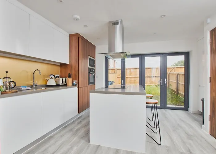 5-bed House - Perfect For Groups & Families Manchester