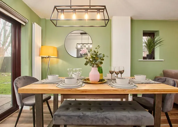 아파트 Lovely 3br House - Free Parking - Long Welcome! *