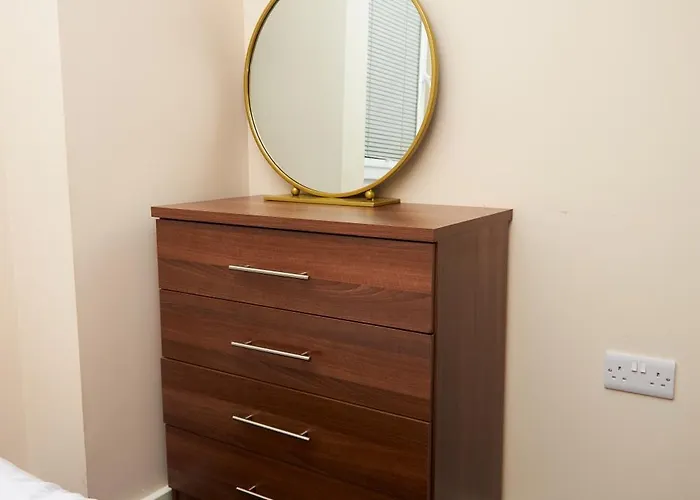 公寓 Deluxe And Cozy Two Bedroom With 1 Bathroom And Open Balcony