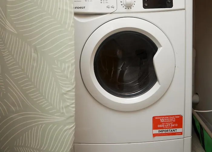 Appartamento Deluxe And Cozy Two Bedroom With 1 Bathroom And Open Balcony Manchester