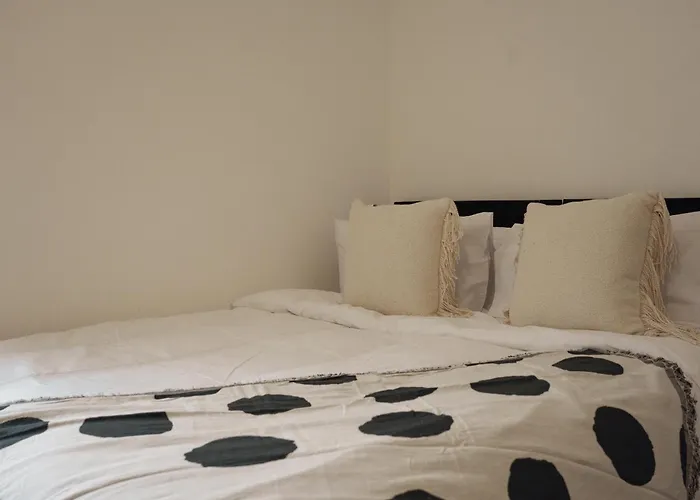 Hébergement de vacances Citycharmms- Entire Near Etihad Stadium