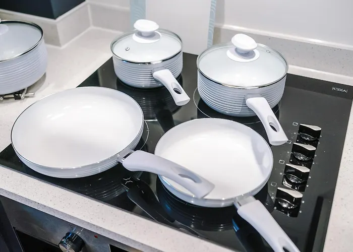 דירה Stunning 3 Story Home, 3 X King Size Beds, Pool Table, Free Parking X2, Ping Pong