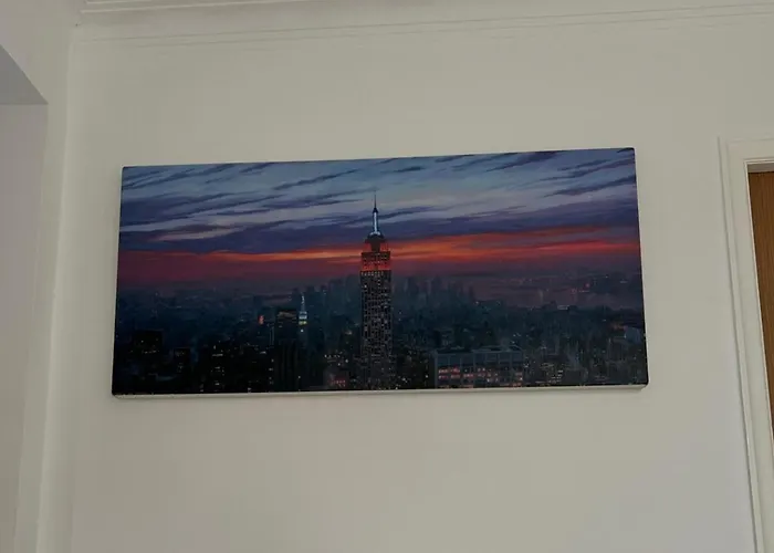 Oasis - Spacious 5 Bedroom House * Manchester