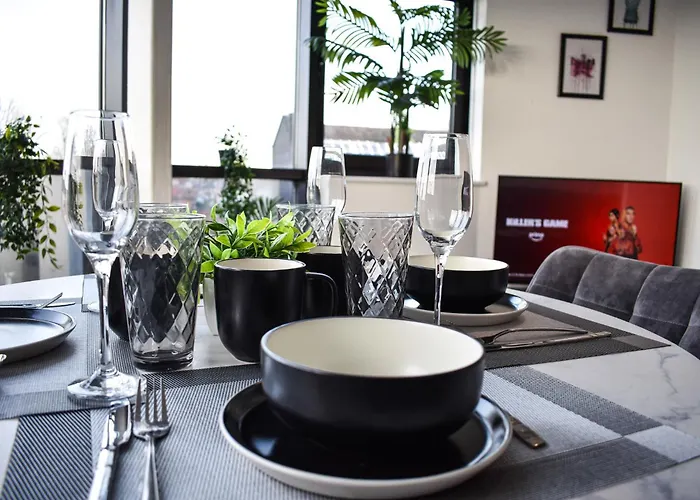 New Stylish Free Parking Sleeps 5 Or 6 Appartamento *