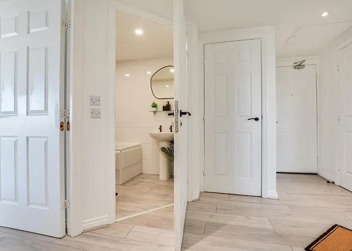 Appartamento New Stylish Free Parking Sleeps 5 Or 6 *