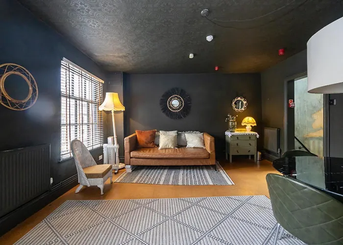 Guestready - Rose And Monkey