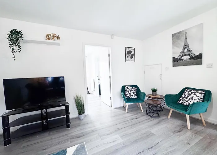 Apartment Lokfu Garden By Furnished 3 Bedroom House Free Parking Perfect For Contractors And Families Manchester