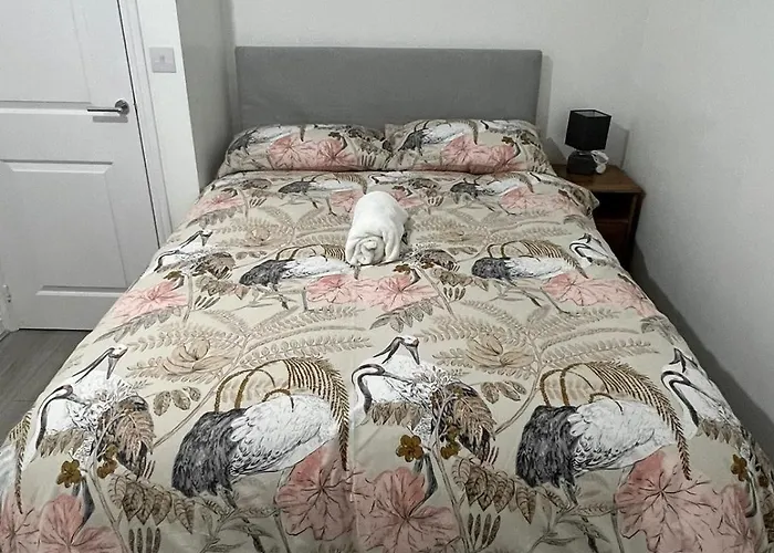 Faversham Place Apartment *