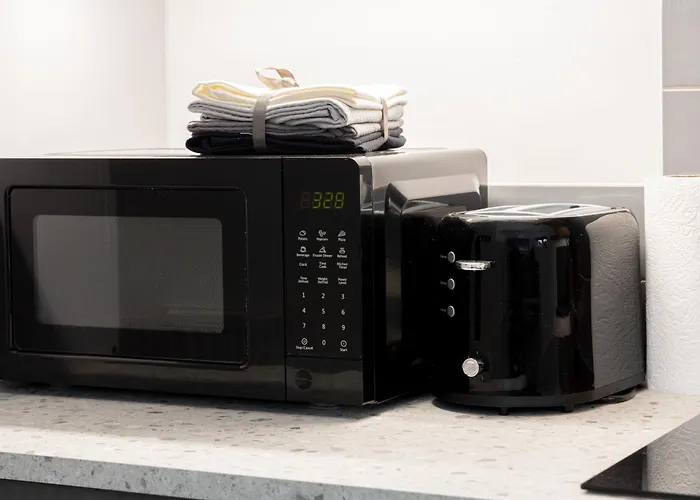 Private Ensuite With Kitchen Access By Irwell Hotel *