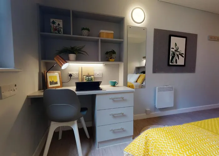 Iq Daisy Bank * Mánchester