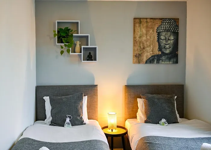 Cosy 4-bed House L Garden L Free Parking L Wifi L Specious L Hosted By The Cosy Corner Nationwide Lejlighed Manchester