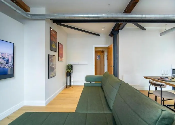 Paragon By The Heim Apartman