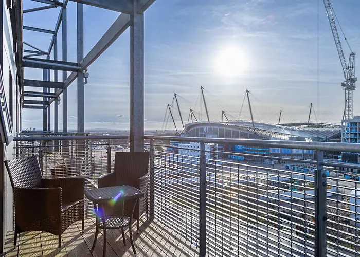 Manchester, Etihad Stadium View , Coop Live, Modern 2 Bed Apartment, Manchester
