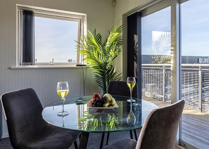 Lejlighed Manchester, Etihad Stadium View , Coop Live, Modern 2 Bed Apartment, *