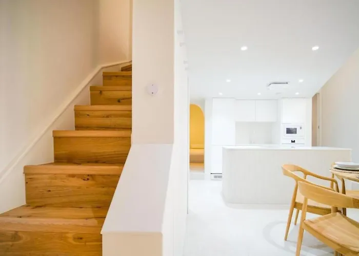 Santorini By The Heim Апартаменты Манчестер