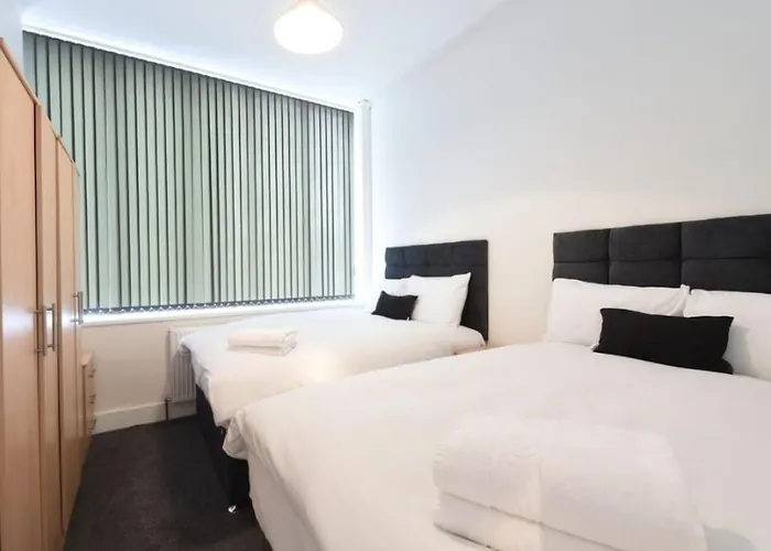 Northern Water Park Escape Sleeps 10 度假居 *