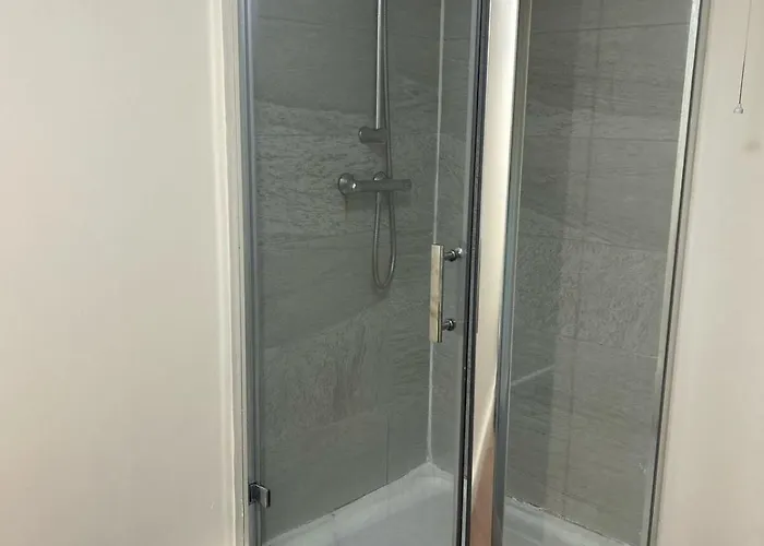 Serene 2Br Retreat Perfect For Long Stays Apartment Manchester