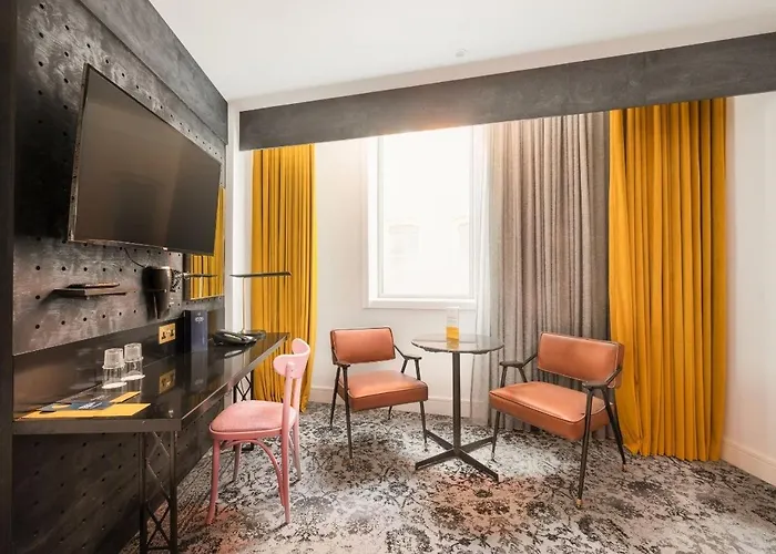 Voco - Centre By Ihg