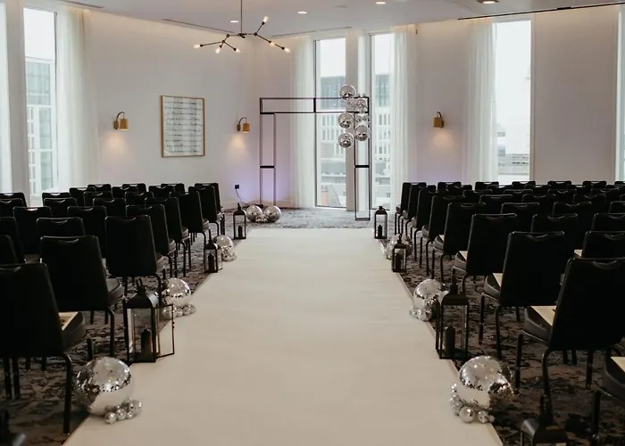 Voco - Centre By Ihg 호텔