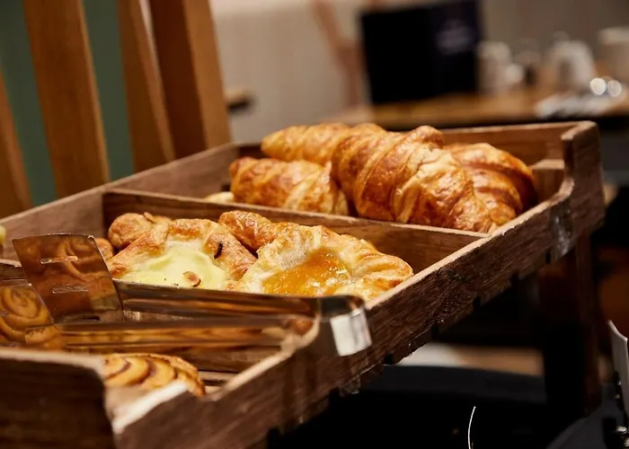 Voco - Centre By Ihg 4*