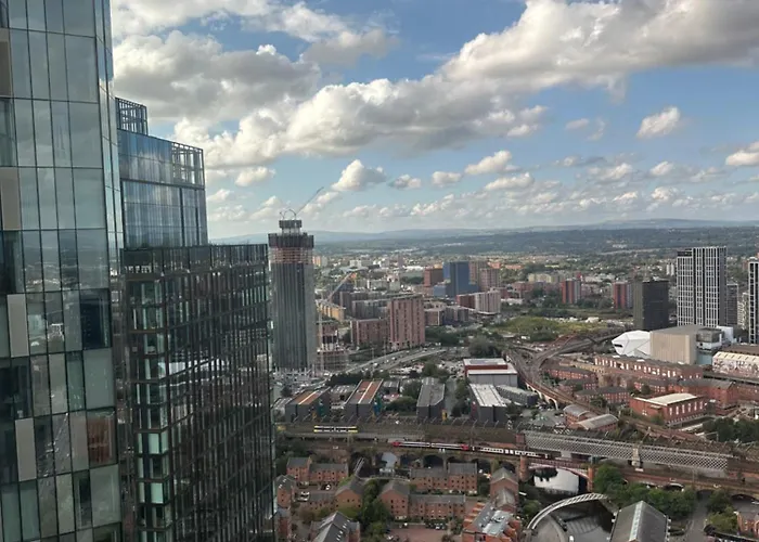 Ahg Luxury Tower Suite - Stunning City Views At Central Manchester 맨체스터