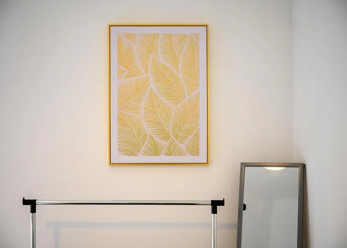 Spacious 4-bed Luxury - Garden, Free Parking, Sleeps 8 * 맨체스터