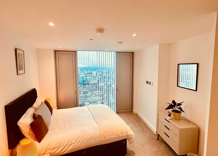 Ahg Luxury Tower Suite - Stunning City Views At Central Manchester