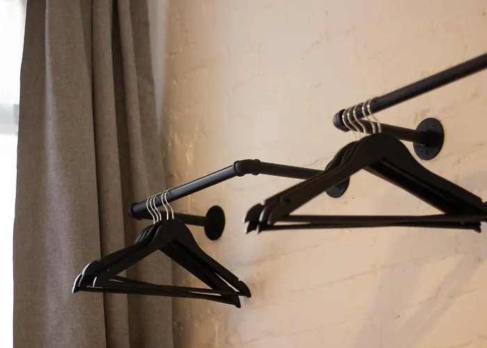 Stylish Cosy 4-bed Home, Sleeps Up To 10 With Large Sofa Bed, Near Royal Infirmary & Universities, Free Parking & Ultra-fast Wifi Nyaraló