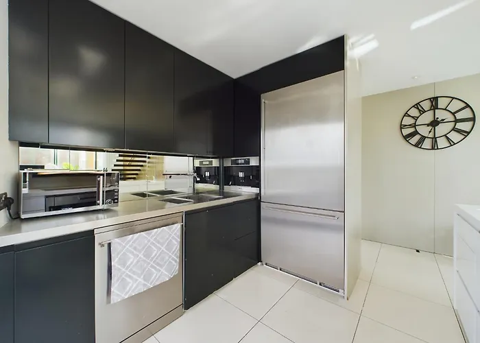 Amazing Skyline Views 3br Duplex With Free Parking * Manchester