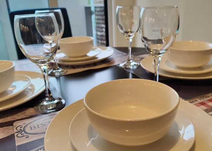 Spacious Homely Near Ao Arena And Shopping Centre With 500mbps Internet & Netflix מנצ'סטר