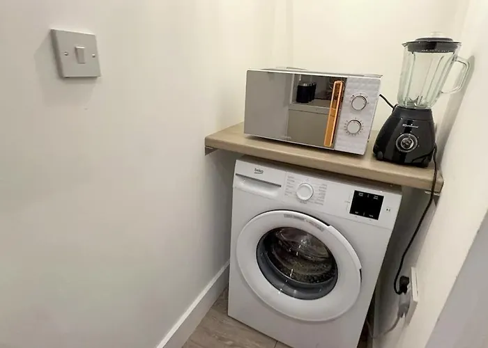 Casa vacanze Cozy 5-bed Caldecott Stays-sleep 6 Manchester