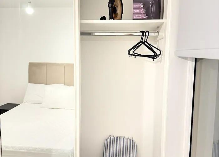 Apartment 2br Duplex In Salford Mcr Sleeps4 Video In Photos