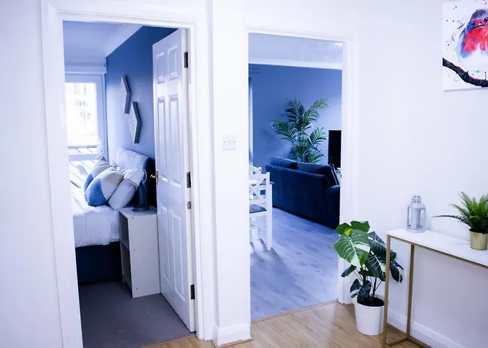 Great 2bed In Salford Quays With Water View Apartment *