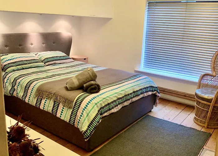 Stylish Comfortable With Free Parking