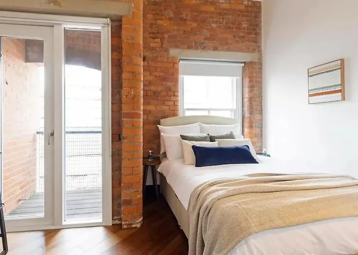 Apartmán 2 Bed Luxury Apartment, Parking, Gym, Concierge