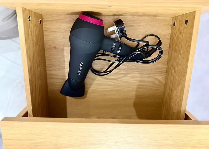 Appartement Elegant 2-bed 2-bath In With Balcony *