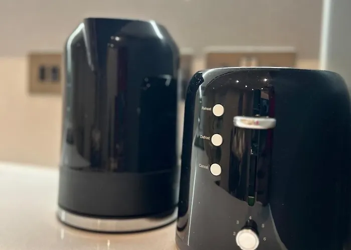 Spacious Terrace Gym Free Parking *