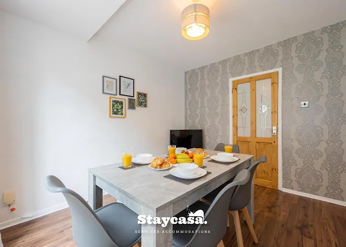 Spacious Cosy Cove With Large Driveway And Garden * ウィゼンショー